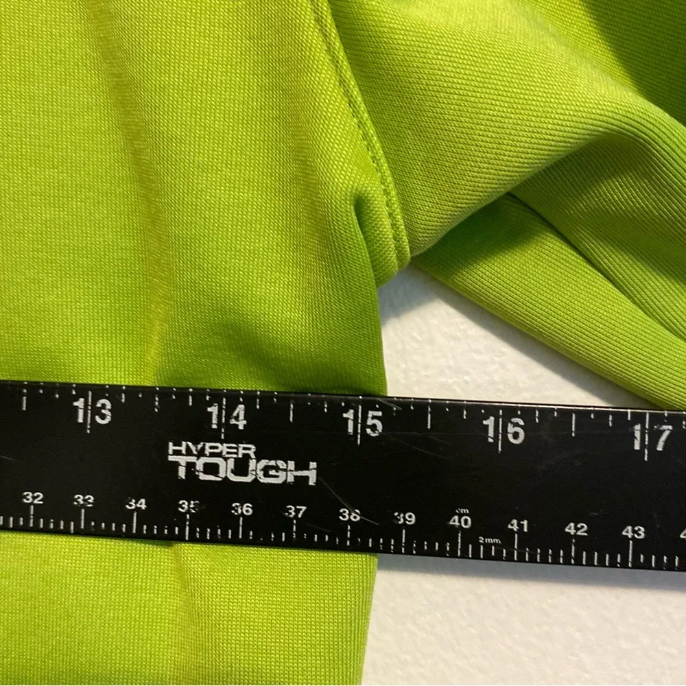 Under Armour this vibrant